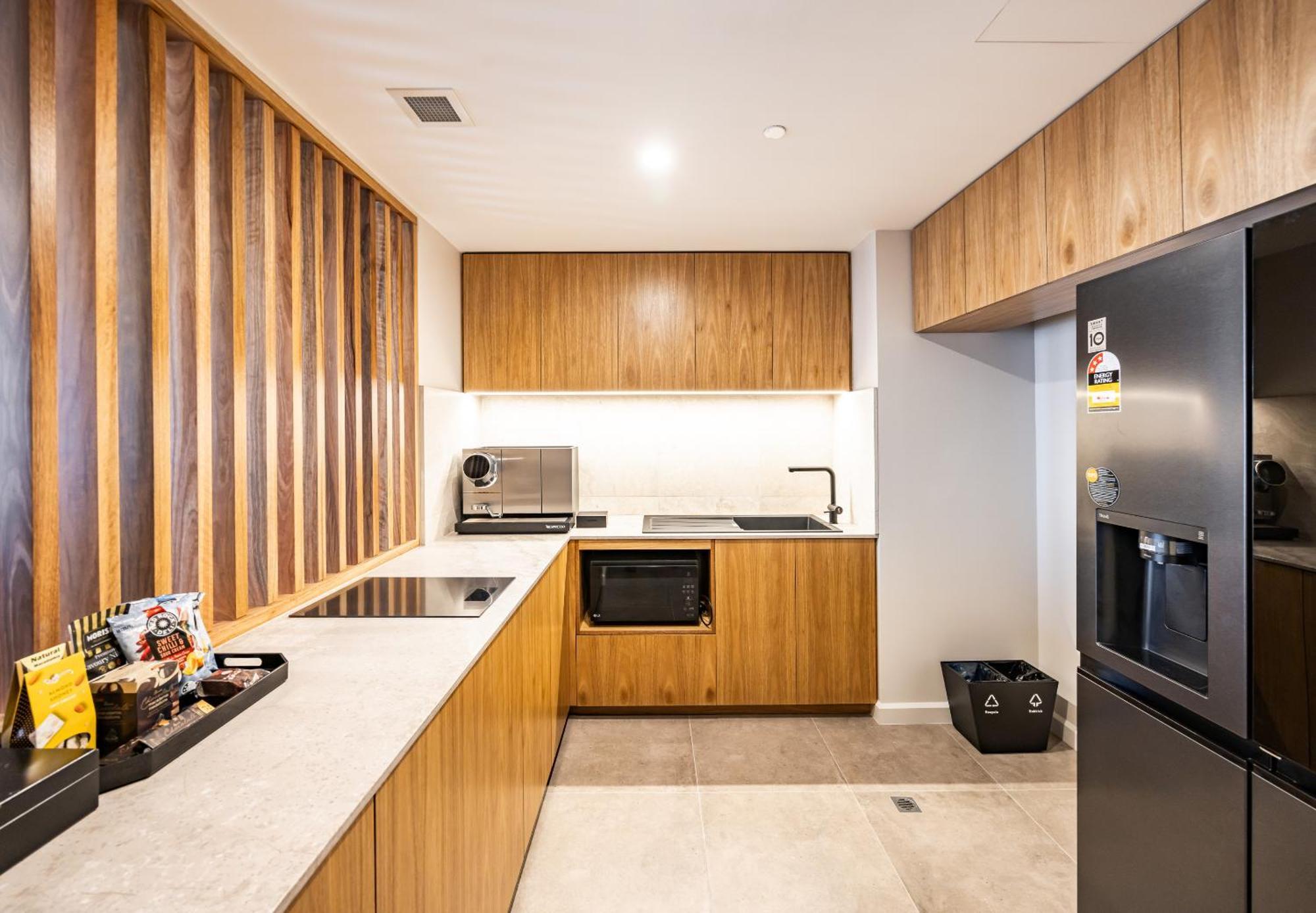 Duxton Hotel Perth Exterior foto A kitchen in a student apartment at the University of Melbourne